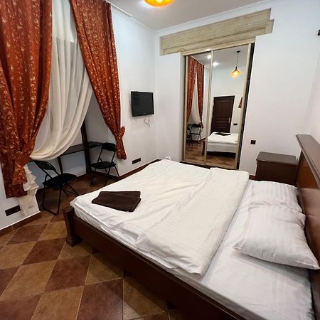 Ukrainian House Апартаменти На Площі Ринок Львов Экстерьер фото