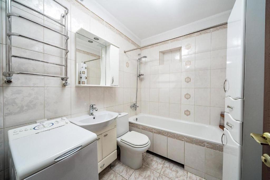 Ukrainian House Апартаменти На Площі Ринок Львов Экстерьер фото